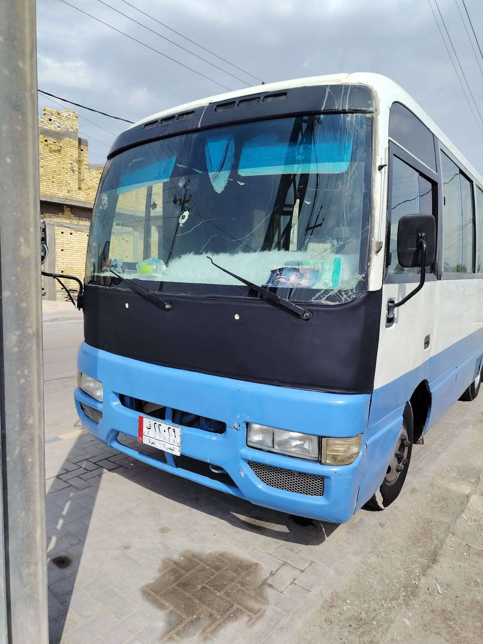 السلام وعليكم كوستر نيسان مديل 2002 رقم انكليزي باقي على استلام مكينه 300yyt صالي شهر من شاده كير ابلادي اكسل بلادي ويل جوبلس امامي خلفي جوب البدي بي ضربه بلبجم ومعمر موضح بلفيديو والباقي شوف العين (عنوان بصره) (هاتف***********) (سعر 90وبيه مجال قليل) (تفاصيل كامله مذكوره)
