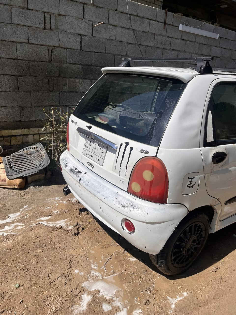 يو كيو موديل 2008 سنوية صاقطة من 2019 عليهة غرامة 100 الف ولسيارة باسمي تحويل عقد مروري شرط رايدهة 16 وبيهة مجال . السيارة شغالة ونقوصاتهة بسيطة ولسيارة (كير عادي) *********** ((العنوان ابو غريب ))
