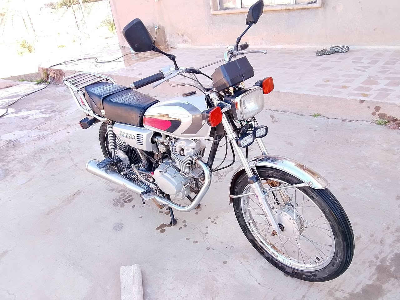 سلام عليكم دراجه نامه نشاط فول مانقصه كلشي مكان بيجي كلو شغال مانقصه كلشي مكان بيجي  شعندك مروس نزل حسب قناعه ***********
