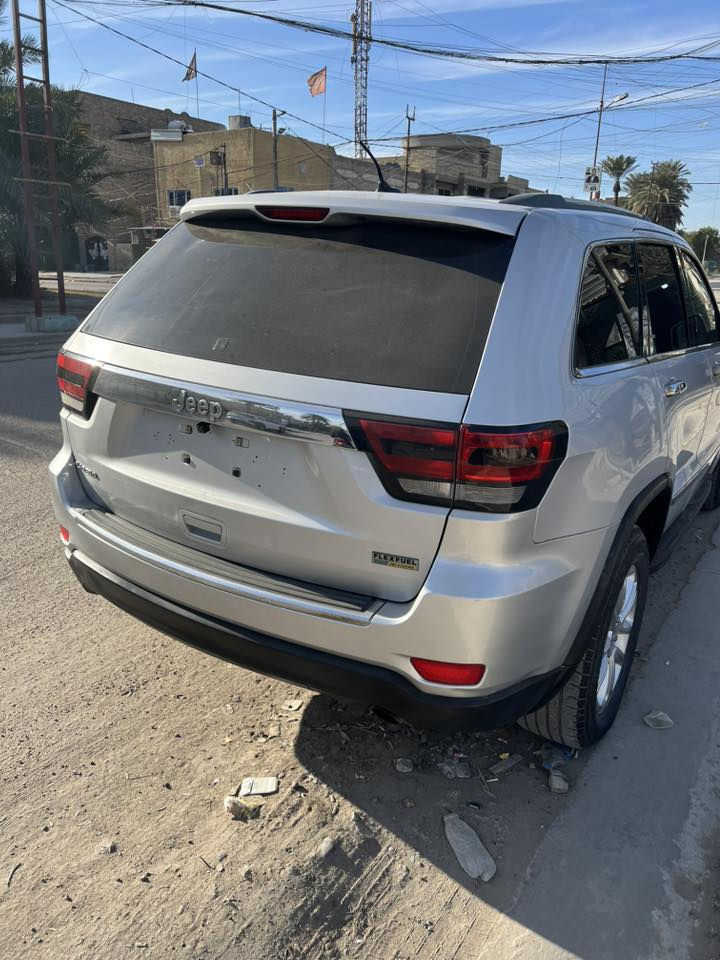 جيب 2012 ادوات
مكفوله كص وضربة وسرقة 
سيارة جاهزه متصرف عليها ربع
تبريد تخم تاير ولاكلوب مشتغل بالدشبول
السعر 90
مكان بغداد
الاستفسار عالرقم 
***********بي واتساب
