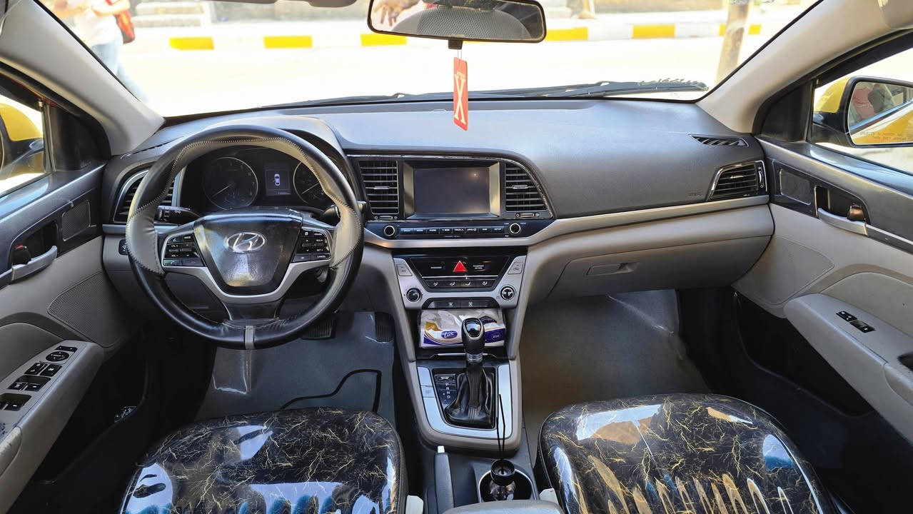 النترا 2018
مكينه خير من الله 
كير صار شهر من شاده 
وحداديه خير من الله محرك 2000 
تبريد ثلج 
منظومة غاز جديده 
دوشمه جديدي
تخم تاير جديد 
ضربته جاملغ وبنيد مبدلات الباقي ليبل واحد 
هزه جديده أرقامه الدوليه باقي بس استلام راعي السياره بالديوانيه
السعر 120 وبيه مجال مكان السياره ناصريه
*********** اتصال
*********** واتساب
