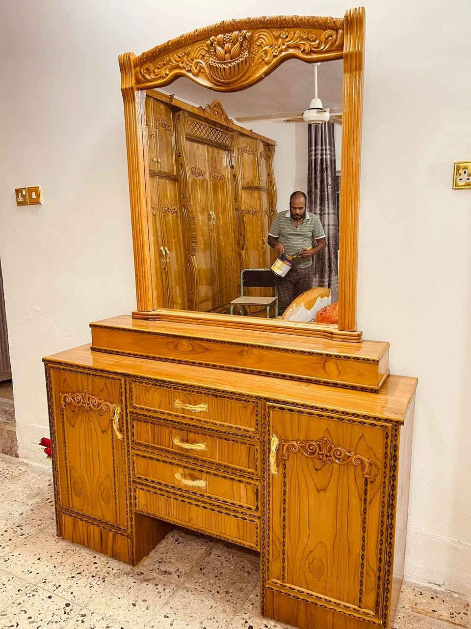 غرفه ام السته جديده صاج عراقي السعر 1,300 للاستفسار خاص واتساب ***********
