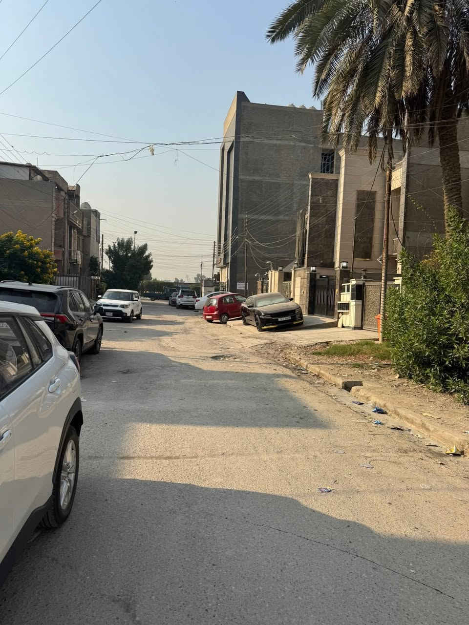 🏡 للبيع قطعه ارض المساحه 600 متر
🏡الواجهه  20متر         النزال 30متر
( . سند مستقل .)
🔹الشارع 15 متر مع  رصيف 4 متر
🔹جاهزه للبناء

📌عنوان القطعه
📍 حي البنوك  المدراء موقع مميز قرب شارع العام
_____________________________________
للاستفسار مراسلة الصفحة
او الاتصال 

☎️***********
(يوجد لدينا عروض اخرى )

متوفر واتساب📞
او مراجعة⭕ .( الهدف للعقار )  ⭕
📍 عنوان المكتب: حي البنوك شارع الكنيسه باتجاه الجسر مجاور مكوى رحيانة
