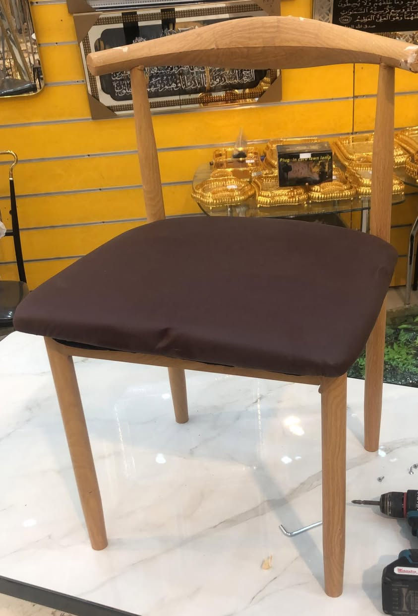 عرض خاص
الكمية محدودة 
ميز طعام ارجل حديد مطلي بالون الصاجي 
متانه وقوة ✅
يحتوي على ٤ كراسي مريحة في الجلوس 
كل هذا ١٣٥ الف 
متوفر توصيل


**إذا كنت صاحب هذا الإعلان وتريد حذفه لأي سبب، رجاءا أرسل رسالة إلى الدعم الفني**