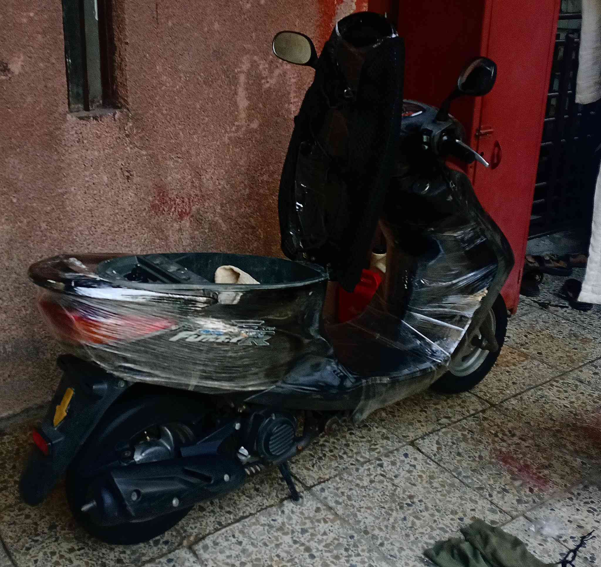 السلام عليكم
دراجه بريز لايت ناصي دراجه كفاله مكينه وشاصي بس عدك الكفر الامامي شوي تعبان ول اشاير مايشتغلن 
(ملاحضه )دراجه عليه كلج امامي رياضي سعر الدراجه 725 وبيه مجال حك الجيه مكان بغداد النادي التركماني 

الي ماعاجبه سعر يعبر منشور لاتعلق تعليق سلبي تره اردك رد ميعجبك


**إذا كنت صاحب هذا الإعلان وتريد حذفه لأي سبب، رجاءا أرسل رسالة إلى الدعم الفني**