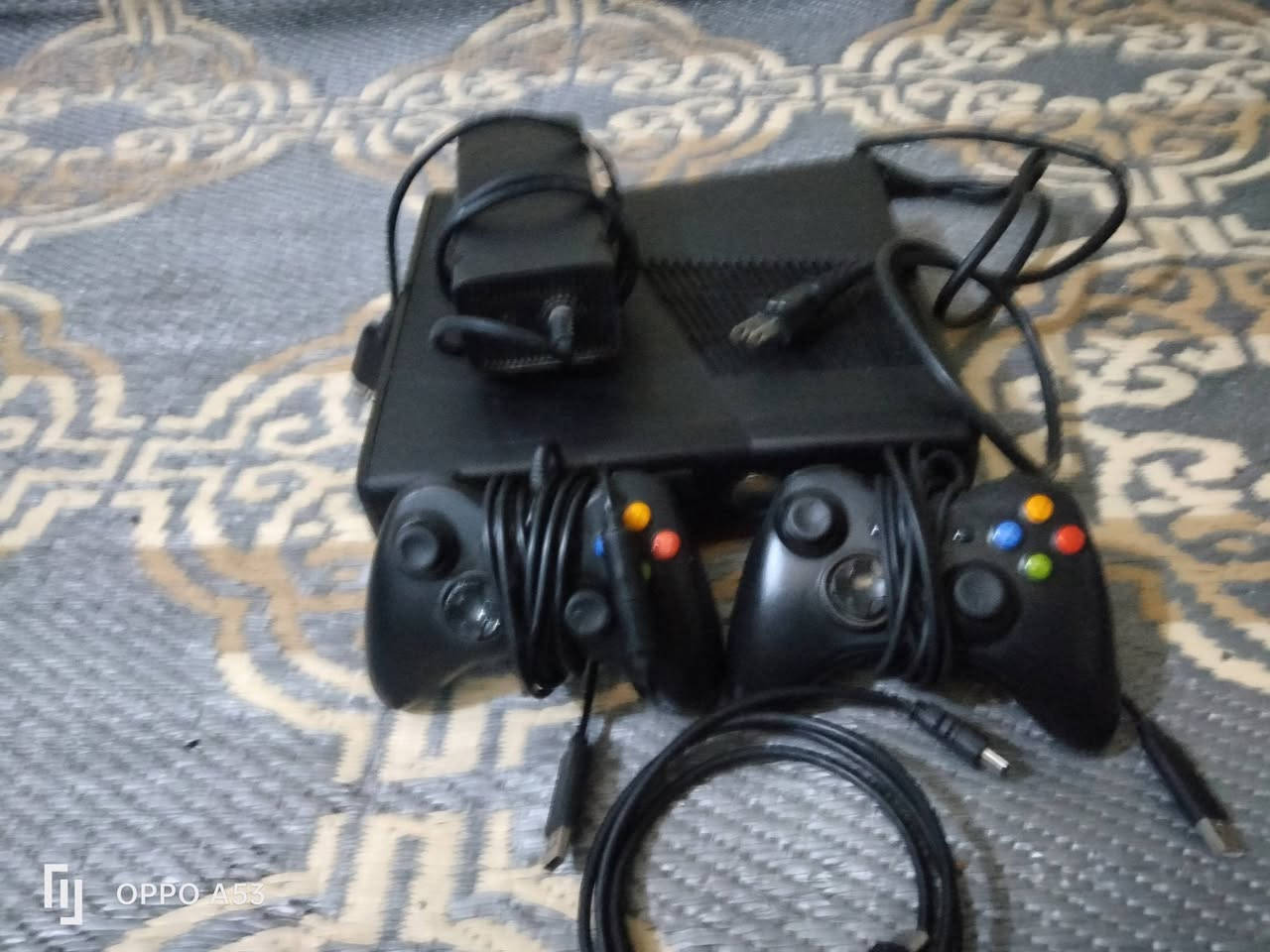 Xbox 360 سلم
معه جميع ملحقاته ما عده كرتونه 
يجي وياه اثنين جوستكات اصليه 
وياه العاب خير من الله (باتل فيلت 4 كود اوف تيوتي بلاك اوس 1 و 2 رسينت ايفل 1و 2 سنايبر اليت 3) 
سعر 150 بي مجال لطيبين
مكاني: بغداد


**إذا كنت صاحب هذا الإعلان وتريد حذفه لأي سبب، رجاءا أرسل رسالة إلى الدعم الفني**