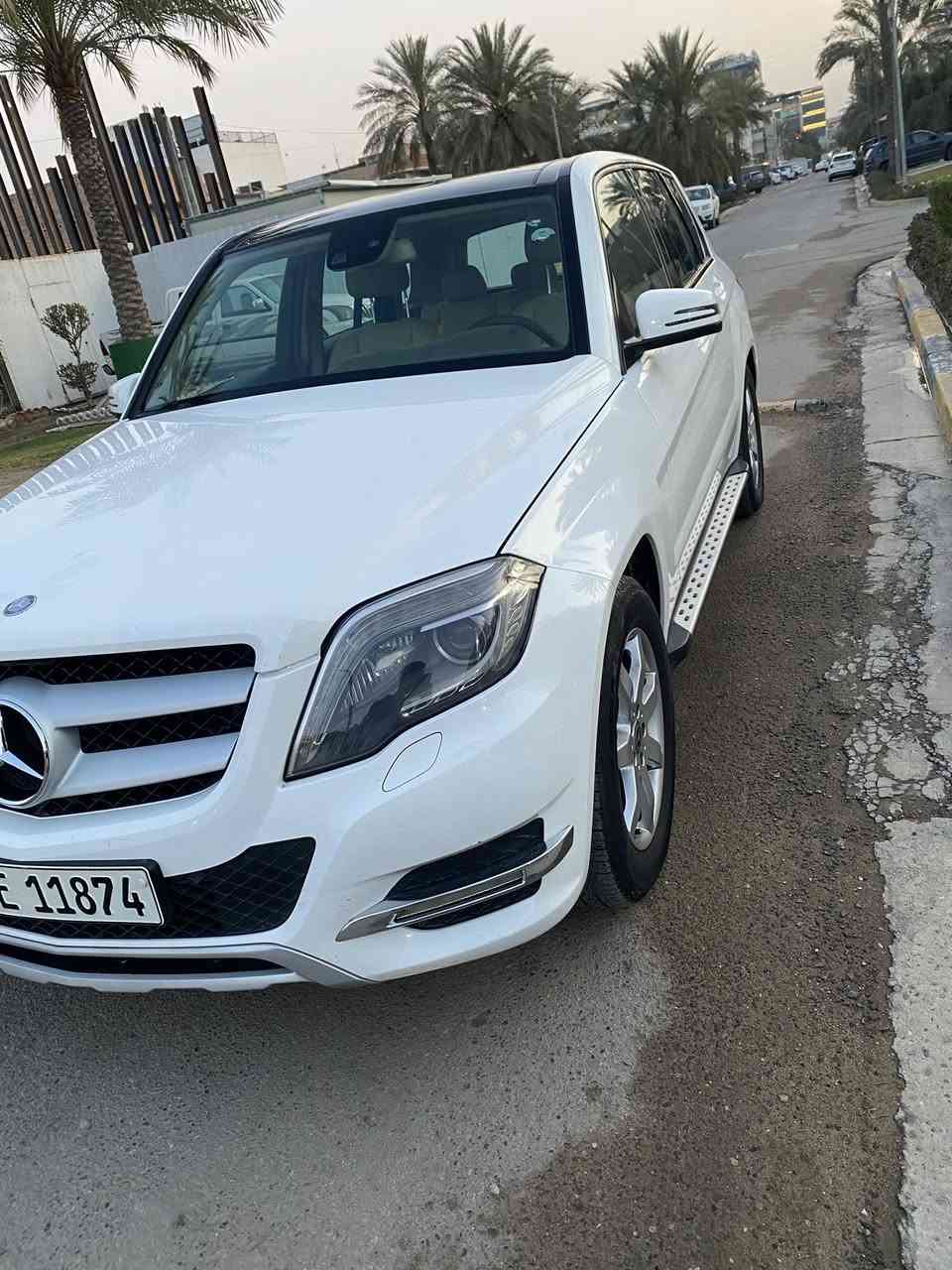 السعر 190 وبيها مجال 
مرسيدس بنز GLK 350
موديل  2013
رقم أربيل 
4X4 فور متيك
السيارة نظيفة جدا خالية من كل نقص 
زيرو مسج
داخل صحراوي جلد 
تدفئة كشنات أمامية
محرك   3500 
6 سلندر
سيدي جنجر 6 أقراص
شاشة كبيرة وسطية وكاميرا خلفية 
حساس مطر
نظام اقتصادي ايكو 
اطفاء ذاتي 
بارك ذاتي عند فتح باب السائق 
ليد أمامي
تحكم ستيرن 
مثبت سرعة 
صندوك كهربائي 
سياره بصمه 
بانوراما 
محرك اقتصادي 
وارد خليجي مكفوله كفاله عامه
بدون صبغ بدون ضربه 
اعلى فئة في glk
فول مواصفات 1/1
مكاني بغداد بلديات 
السعر 190 وبيها مجال للطيبين
الرقم اتصال او واتساب ***********
