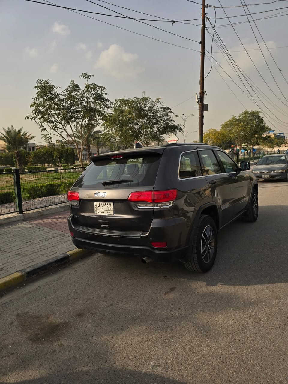 جيب لاريدو وارد امريكي 2019
حادث خلفي شاشة جبيره
 ماشيه ١١٥ 
مكان بغداد السيديه 

السعر 230 $ وبيها مجال 
*********** 
واتس وخط
