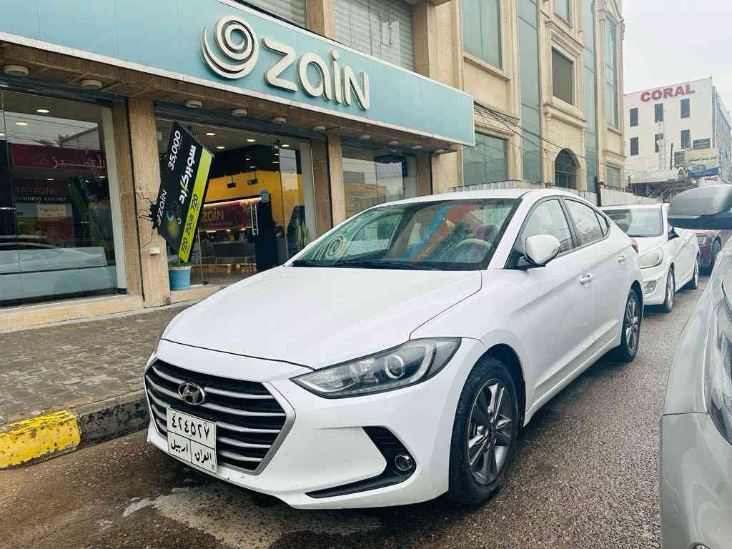 س . ع 
النترا 2017 خليجي رقم اربيل كفاله عامه عدا بارد شبرين بين الباب والجاملغ الامامي الايمن محرك 1600 خييير من الله شاشة تحكمات حدادية باتري جديد اربع دسك تبريد مانع انزلاق السعر 143 وبيها مجال للشراي ، علما انه السيارة مال جناي وواكفه من الصبح لليل .

للتواصل ***********
مكاني نجف حي ميسان بغداد
