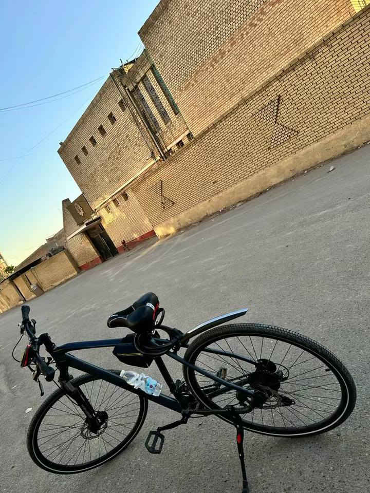 السلام عليكم 
بايسكل للبيع  الاسم: Power Flex
الموديل: 2.0
الشركة: Univega
الفئة: Fitness / Urban Bike 
البايسكل بالكامل من الألمنيوم خفيف جدا تايرات نوع( Kenda )
اسم الكير والبرك (MicroSHIFT) 
البايسكل مشتري بسعر 740 دولار خال الصوره للبايسكل رجا للميعرف ليطب ارياسني للشراي السعر ٥٢٥ وبي مجال للطيبين ‏:للاستفسار واتساب
774 417 3698


**إذا كنت صاحب هذا الإعلان وتريد حذفه لأي سبب، رجاءا أرسل رسالة إلى الدعم الفني**