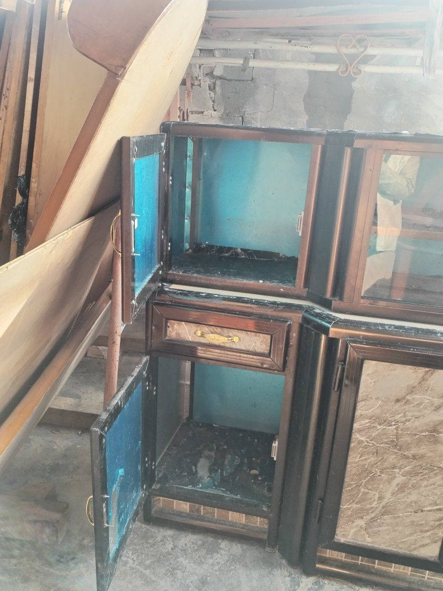 السلام عليكم كاونترين سعودي حطاطة كل كاونتر قطعتين بدون سنك الطول مترين سعر الواحد ٢٢٥ وبي مجال قليل
جرباية نفرين حطاطة السعر ٨٥ وبي مجال
ميز تواليت حطاطة ٦٥ وبي مجال
قطعة كاونتر ارضي فقط الطول مترين السعر ١٠٠وبي مجال
للاستفسار خاص اوالاتصال على الارقام التالية ***********
*********** فلوجة قرية المختار
