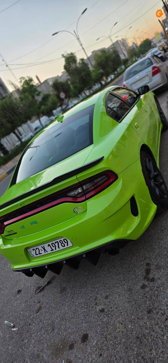 سلام عليكم
دوج جارجر الاصدار الاخير لون مميز 2023 اصل  وارد امريكي 
السعر 245
موصفات sxt 
شاشة كبيرة انفكيشين 
كامرة خلفيه 
تحكمات سيترن كامله 
مانع انزلاق 
تويل 
ويلات GT قياس 20
محرك 6
ماشيه 42 الف m
وباقي موصفات الجارجر المفروفه 
رقم اربيل 
رقم الشاصي بالمنشور
السعر 245
مكان السياره موصل واربيل
للتفاصيل اكثر
***********
***********

