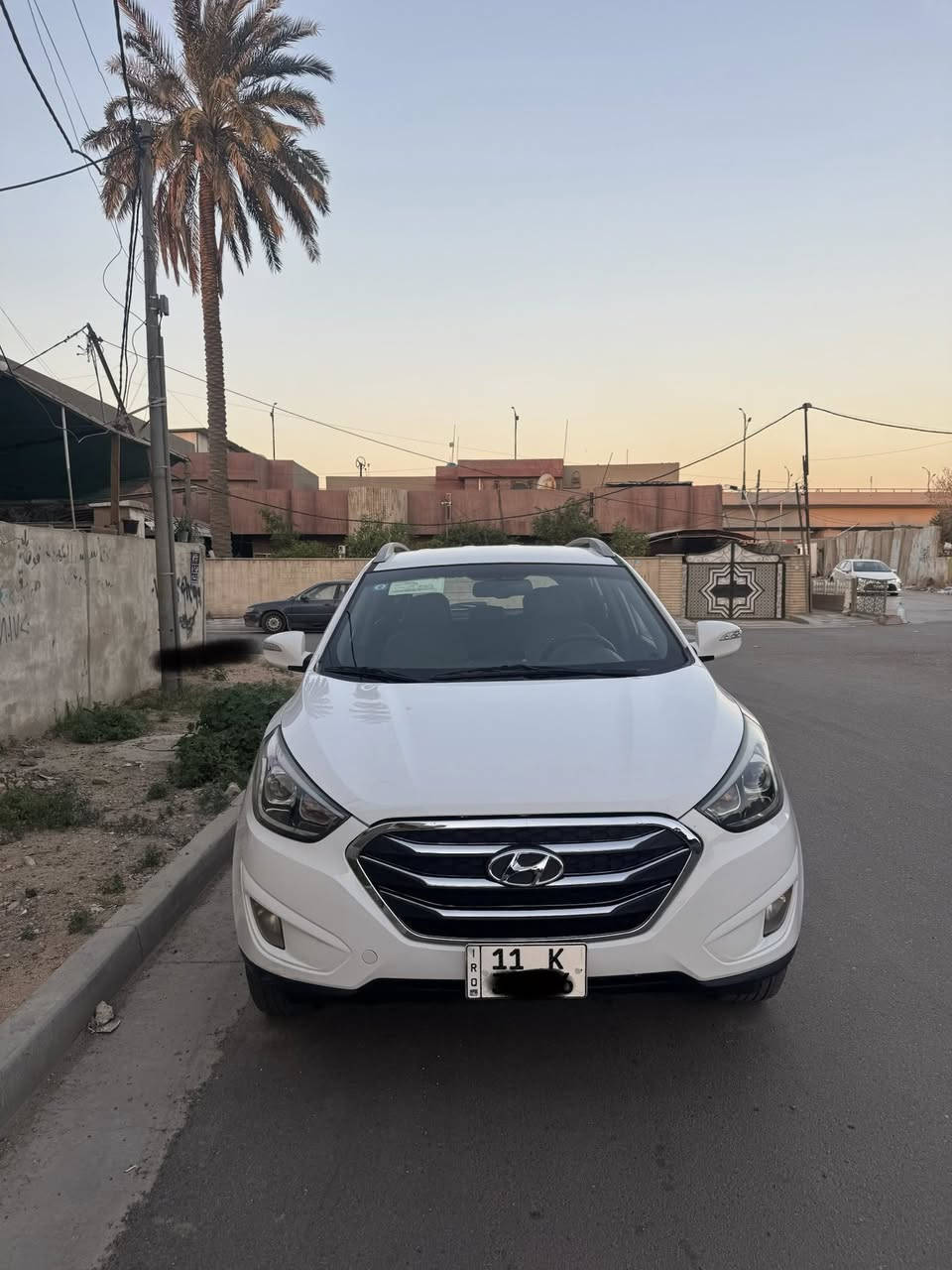 هونداي توسان خليجي 2015 رقم بغداد الجديد السنوية باسمي مكفولة من الصبغ والضربة والبارد  بحالة جيدة جدا المواصفات الاعتيادية عداد المسافة 160 مكاني المنصور منطقة علي الصالح السعر         155$            ***********
