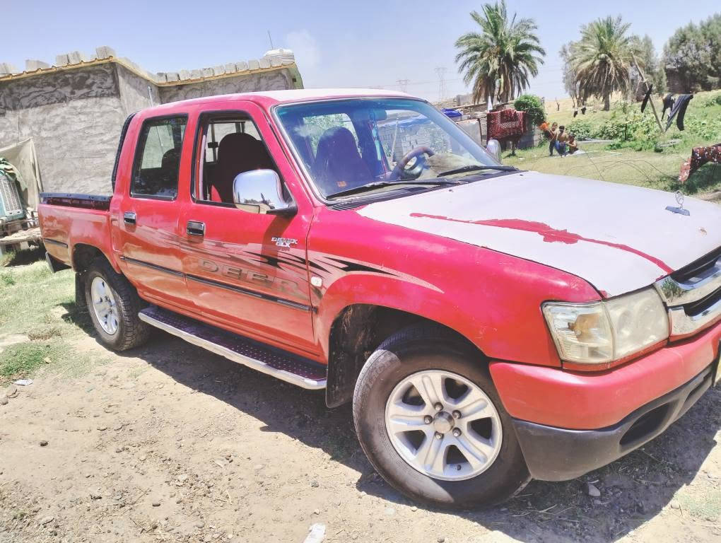 دير مديل 12
سياره جديده 
تحويل مباشر
 شاصي بلاد
بيه طخه بچاملغ المامي 
وبيه خياس شي قليل بالحصيره موجود بصوره
لايت زنون سعره 100$
عايزه شويه ترتيبا ونضافته احله من الصوره
سعره 65 بيه مجال حك الجيه
سامراء
*********** تكريت, صلاح الدين
