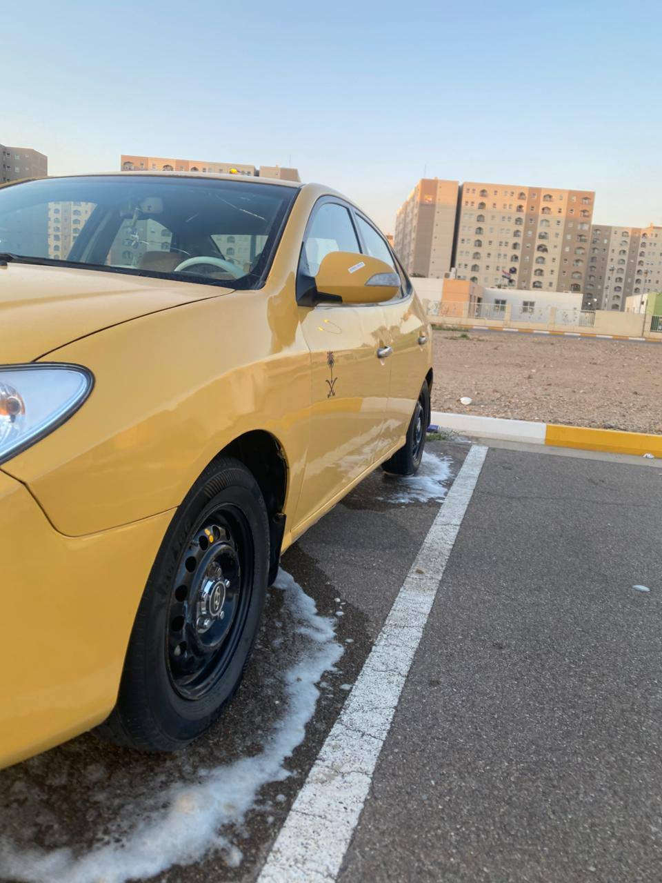 سلام عليكم لانتره موديل ٨بيه جاملخ امامي عكس لسايق بدون دواخل مكينه 2000كير مكينه  مكفولات تبريد ثلج صدر امامي خلفي جديد تخم تأير جديد كهربائيات كله شغاله لسياره ماعيزه برغي كبل للشارع مصفره هيئه وغرمات مكان بغداد لسياره بسمي ***********
