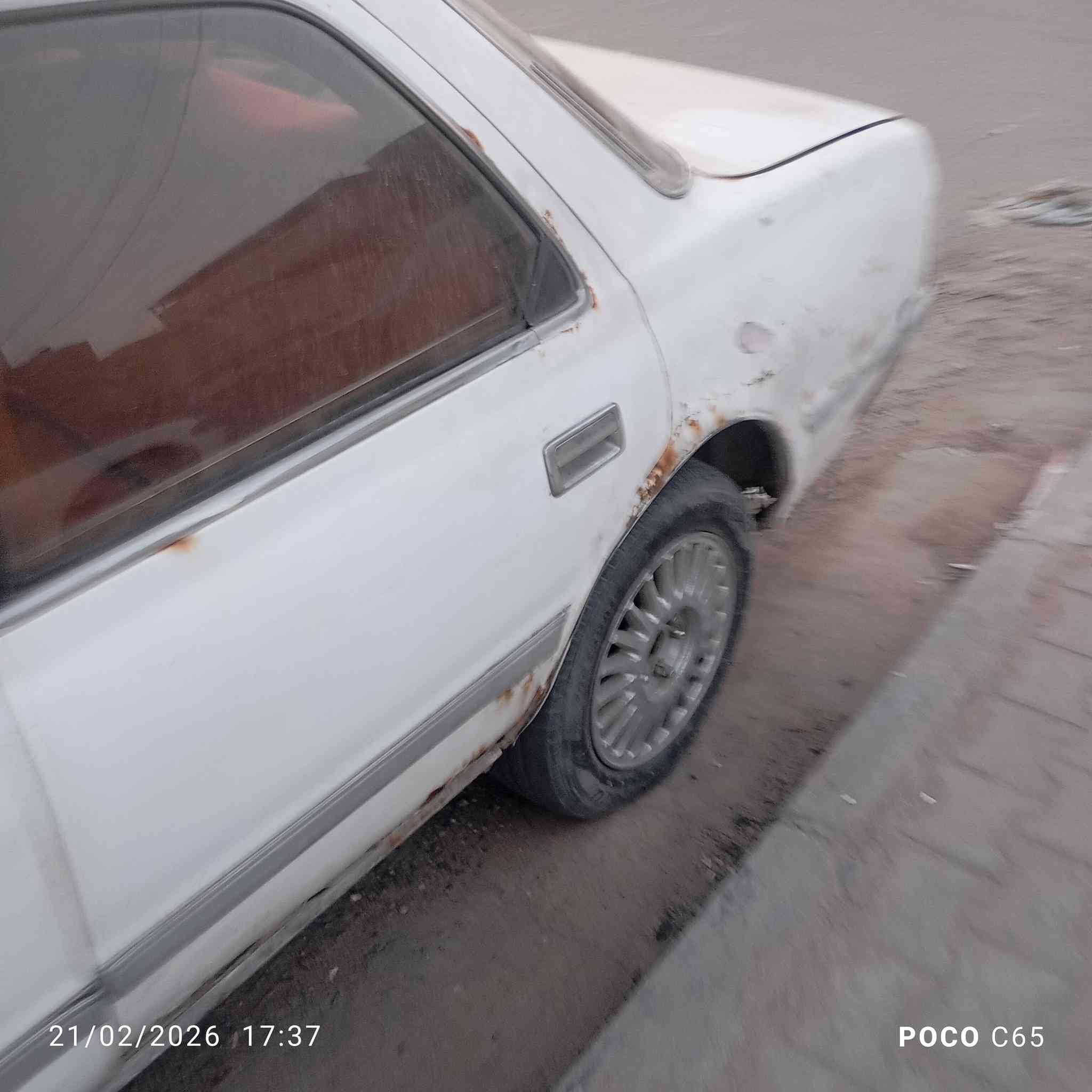 اخوان للبيع 
كرستا كصيف 1991 رقم بصره الماني 
حاله السياره متوسطه تعمل و تسير 
تراي جيد جداً 
يوجد خياس في الأبواب 
صاحب السياره متوفي و لا يوجد قاصرين و الورثه بالغين و يوجد قسام شرعي و الورثه مستعدين للتحويل في اي وقت 
رقم *********** الاتصال 
واتس اب ***********
السعر 22و بيها مجال قليل 
العنوان البصره -المعقل
