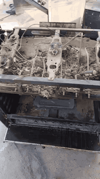 فديو توضيحي لعملنا في مجال
تنظيف الطباخات 
مركز سلام المفرجي العنوان المجمع السكني شارع مركز الشرطة مقابل أسواق الخابوري 
***********
