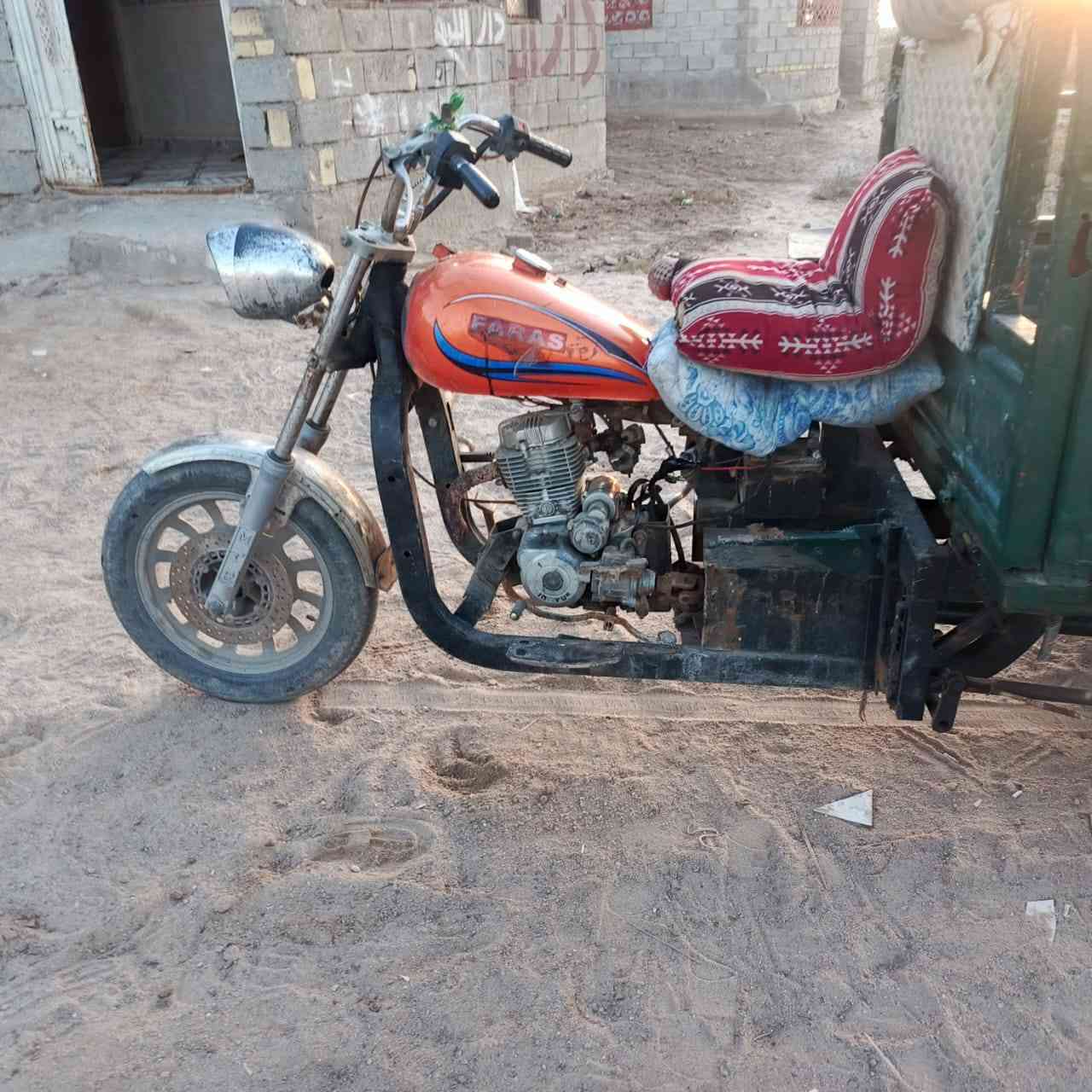 سلا عليكم للبيع بسعر مناسب البصره الدير ناحيه النشوه
***********
