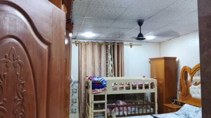 وافق سلام عليكم بيت للبيع مساحته 230متر طابو زراعي قرار 25قرب المول ابو نور معامله طابو.   طابقين بيت ركن تبعد عن تبليط 150متر خدمات مي كهرباء مجاري جاهز ***********
