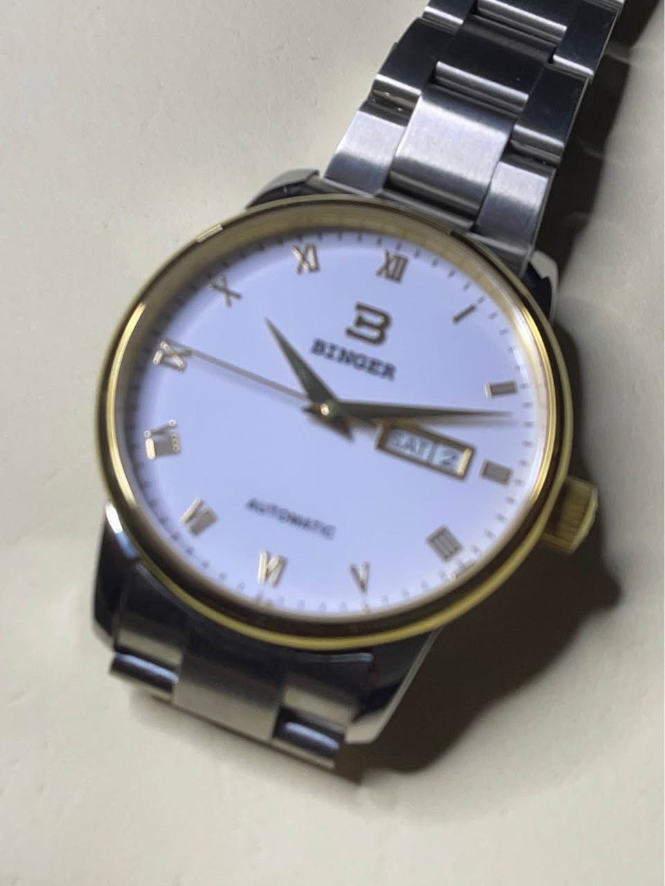 ساعة بنكر براند اوربي مكينة ياباني اوتوماتيك كشف
الساعة مختومة ضهر ومكينة وقفل
ضد الماء
جامة زفير ضد الخدش
ستنالس ستيل حقيقي
مع علبة الوكاله 
قطعه كلش حلوه ومميزه
القطر 38 ملم
السعر ٦٠ الف بغداد, العراق


**إذا كنت صاحب هذا الإعلان وتريد حذفه لأي سبب، رجاءا أرسل رسالة إلى الدعم الفني**