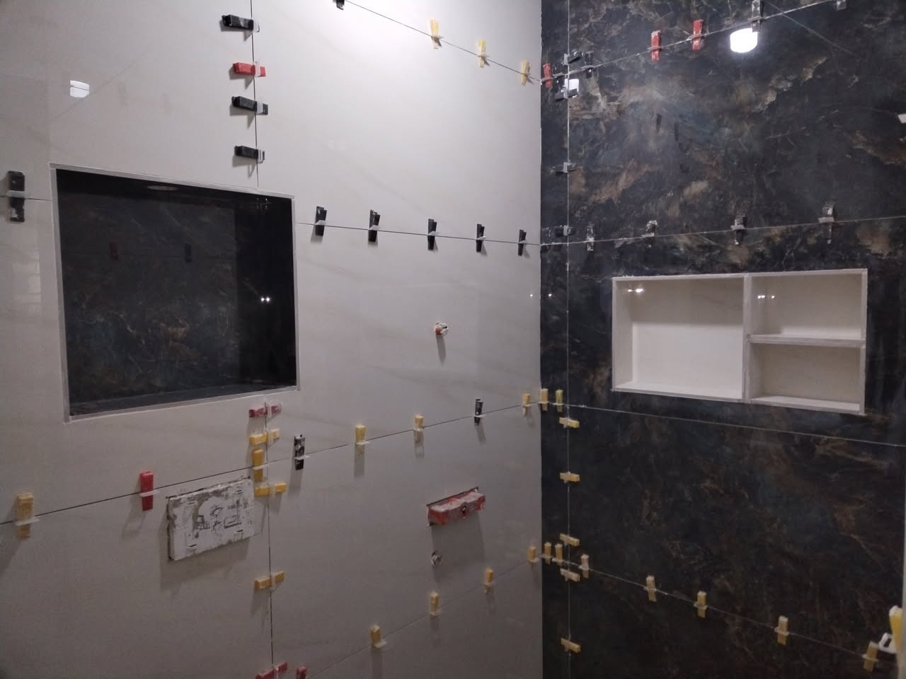 خلفه بورسلين ومرمر *********** والشغل يرضي الله
