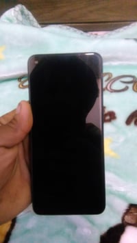 موبايل للبيع كله شغال الذاكره 128 سعر 65 بي مجال 07760889758