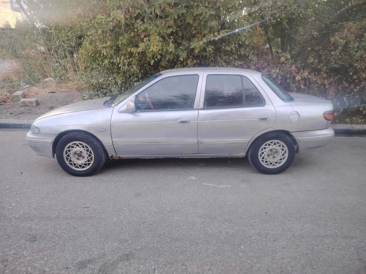 كيا سيفا موديل 1994 مكينه تك مكينه كير توماتيك شرط رقم دولي هزه جديده سنويا لي2031 طخم امامي خلفي جديد وايرمنية كلو شغال شرط التحويل سعر 26$للتواصل *********** مكان سياره موصل الجانب الايسر حي السكر
