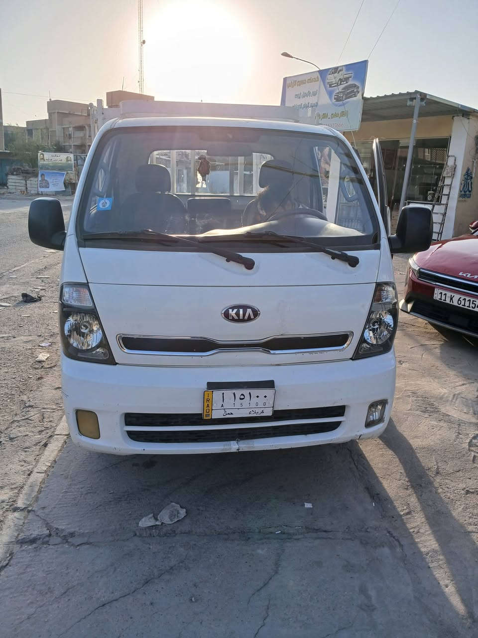 للبيع فقط. 
كيا ٢٧٠٠ رقم كربلاء بلاديه لا صبغ ولا معجون مكفوله عده خياس بلدوسه وطخه بقبق البنيدموديل ٢٠١٦ تخم تاير جديد باتري جديد السعر ١٠٨ العنوان بغداد المحموديه ***********
