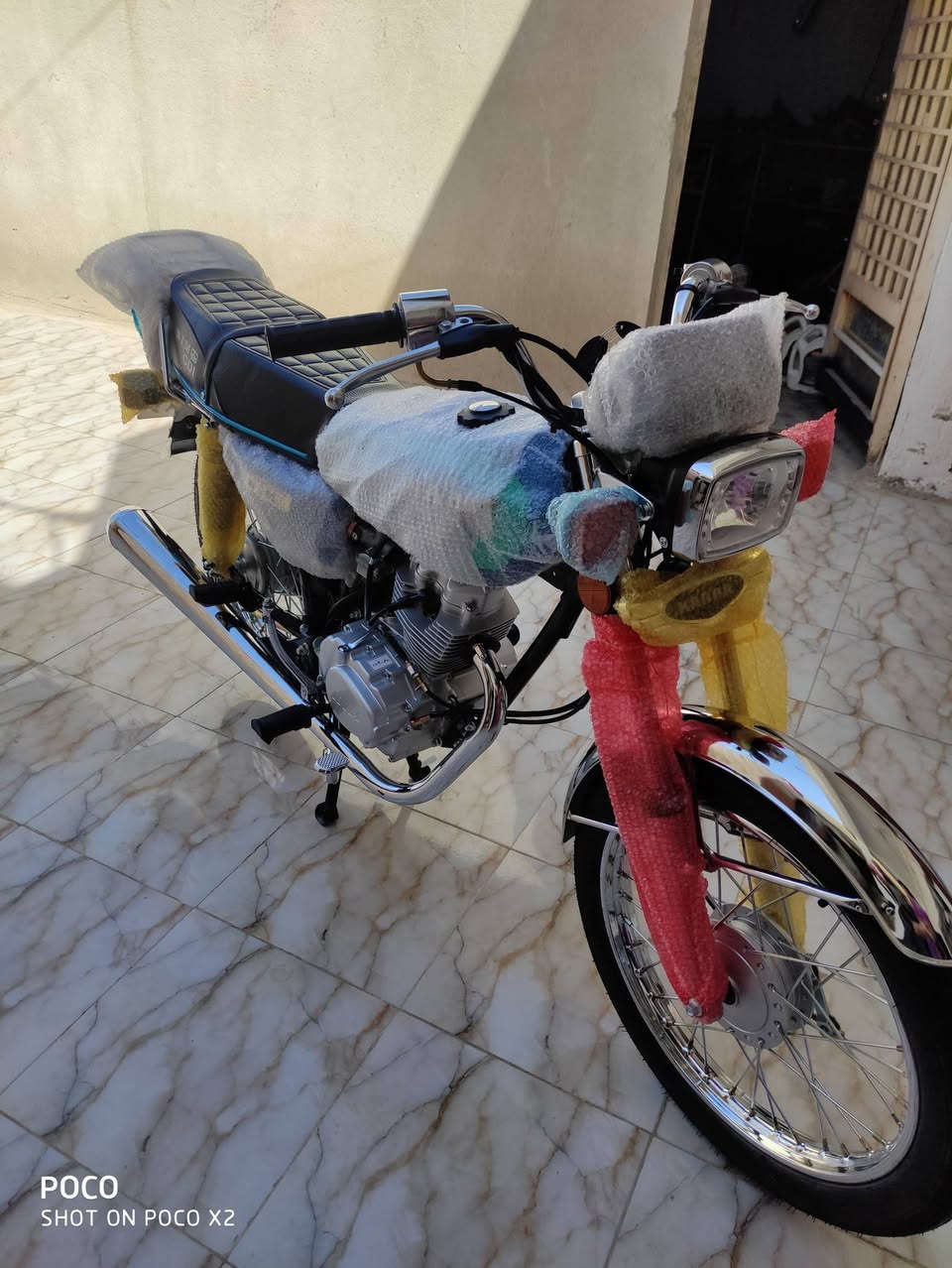 السلام عليكم للبيع نامه شبه اصلي وراق ستنساخ مديل 25 صارلهه 6 تيام طالعه من لمعرض بعدهي على سحك جاهزه وكل نقص مابيهه مكاني شطره أسعر 750 قفل شراي يخابر ويدلل ***********
