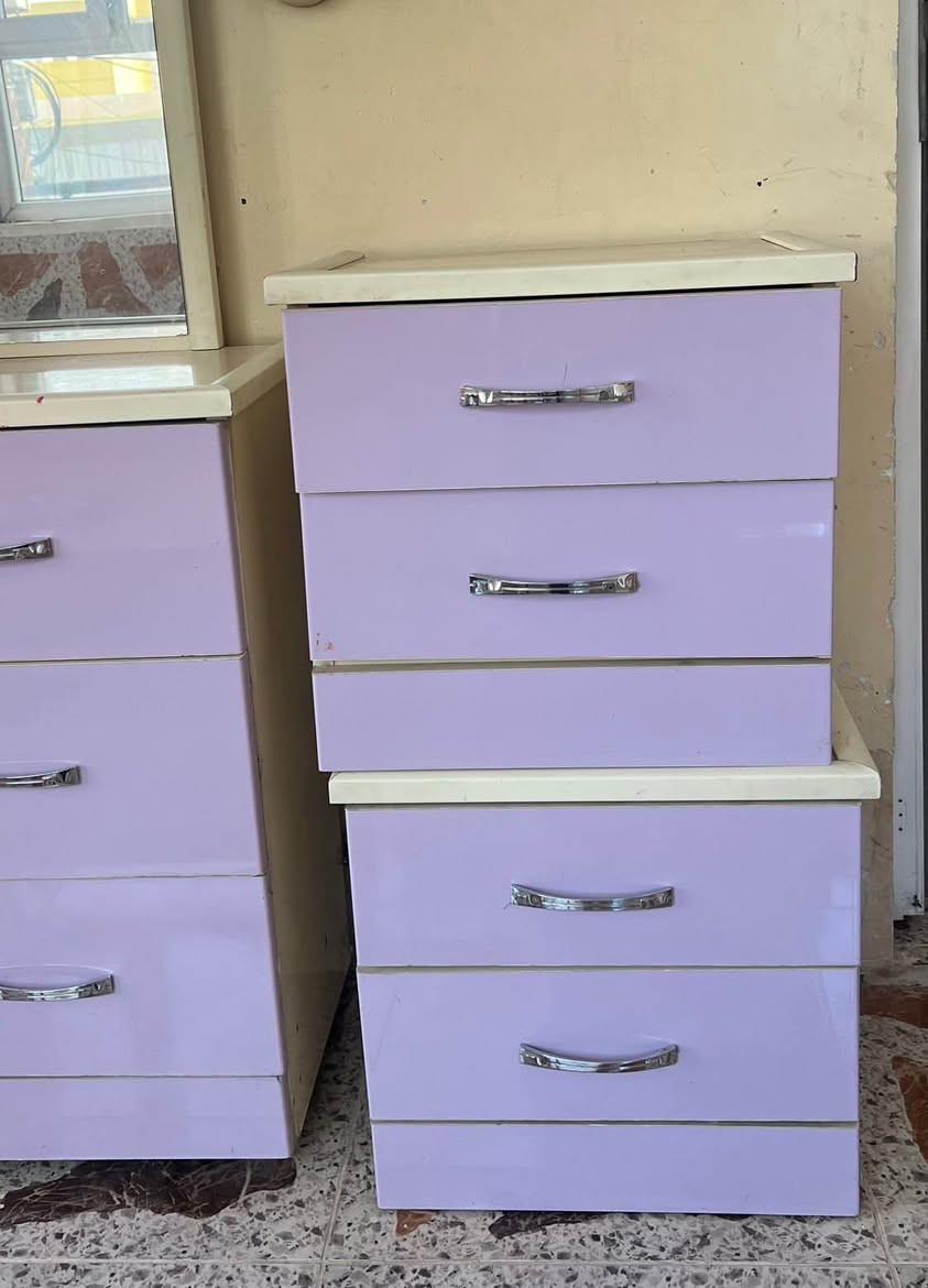 کانتۆرێکی دوو  دەرگا لەگەل دوو کۆمەدی و مێز تەوالید أربيل, العراق


**إذا كنت صاحب هذا الإعلان وتريد حذفه لأي سبب، رجاءا أرسل رسالة إلى الدعم الفني**