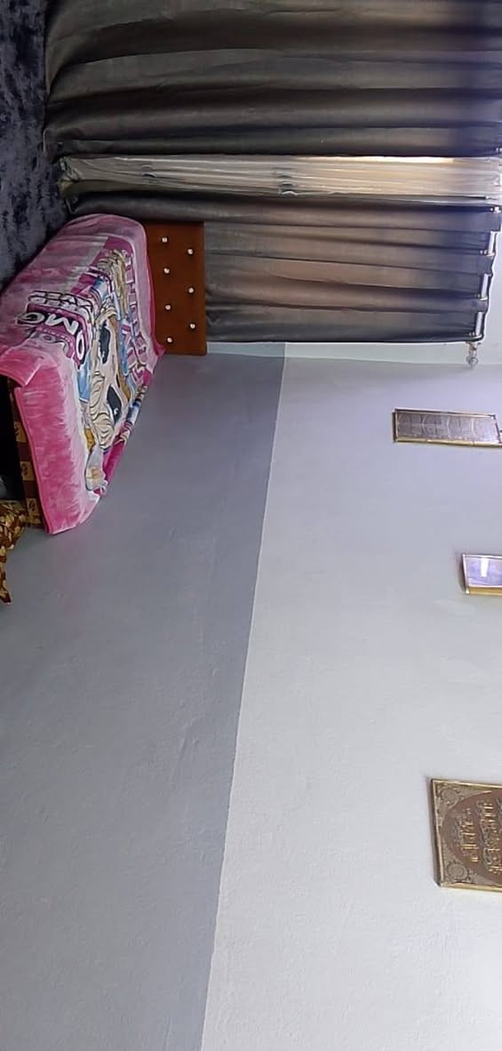 السلام عليكم..
بيت للبيع بحي السماح الثانية 100 متر باص سند طابو الزهور .

البيت يتكون من استقبال وغرفة نوم وهول ومطبخ وصحيات ..

الموقع بالمربع اللي بين مدرسة الامام الزهري وبانزينخانة المشاعل تبليط وماء وكهرباء وخدمات كاملة ..

السعر 75 مليون وبيه مجال بسيط  ..

للاستفسار الاتصال على الارقام 

***********

***********
