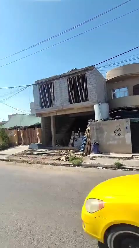 الدار معروض للبيع تجاري على شارع سايدين الأركان المساحة ١٥٠ المراجعه مع صاحب الدار ***********

