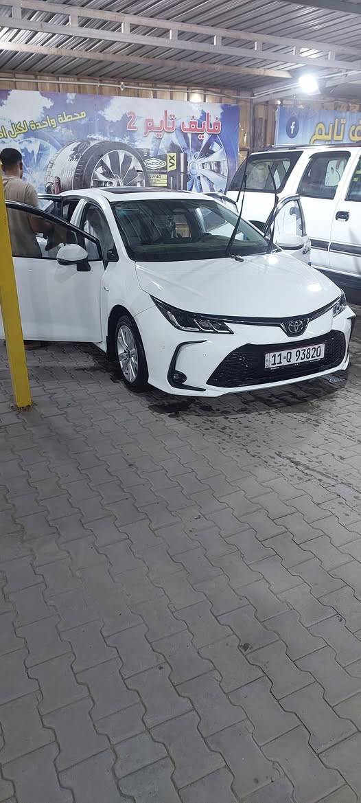 السلام عليكم
اخوان اقره المنشور وتامر امر 

كورلا 2024 خليجي هايبرد 

ماشيه 21 الف كيلو متر وقابله للزياده

سياره بيها بارد كد اصبع بالجاملغ الامامي الايمن نتيجه طعجه وسحبتها مو حادث ولا طخه  باقي سياره مكفوله بدون قطره صبغ ووين ميعجبك افحص  سياره جديده ومو مثل خواتها فول الفول 

محرك كير بطاريات بحالة الوكاله شرط الفحص
مواصفات فول:
بصمه
فتحه
شاشه كبيرة
داخل اسود جلد
لايت زينون
كامره خلفيه 
تحكمات مقود جهتين 
اوتو 
سايدبريك دكمه
حساسات اماميه +خلفيه+ جانبيه بلاديات
بايدر خلفي بلاديات 
كرسي كهرباء

السعر.. 155  ورقه وبيها مجال جدا بسيط 
استفسار📞
متوفر واتساب ***********

العنوان📍بابل الحله
السيارك باسمي تحويل ثاني يوم رقم بغداد
