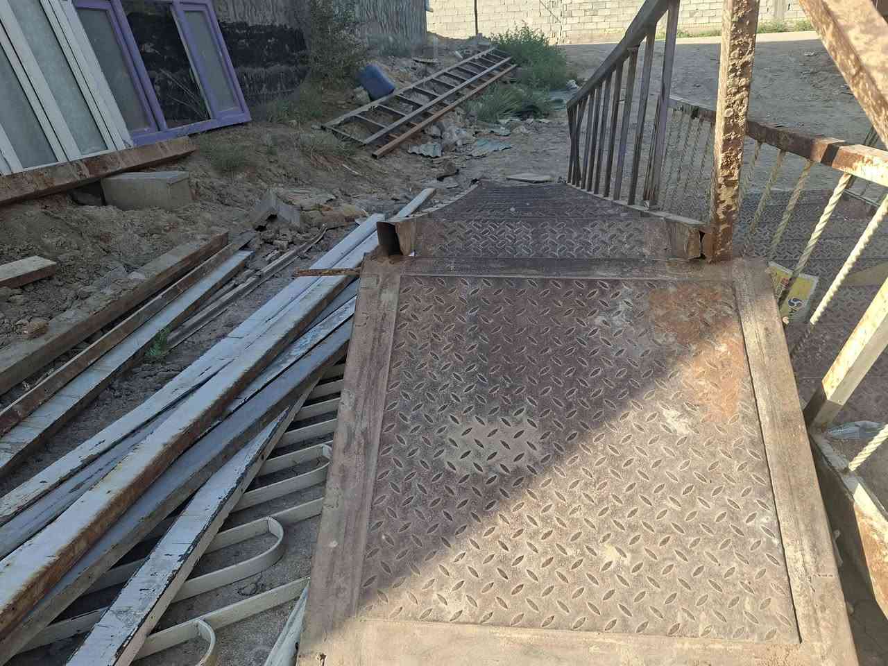 دروجه جديده....
درج حديد طول ٤ونص متر وعرض ٧٠سم بدون محجر ب١٣٠
درج حديد ٤ونص في ٨٠سم ب١٥٠
درج حديد ٤ونص في ٧٠سم مع محجر ب١٥٥
درج ٤ونص في ٨٠سم مع محجر ب١٧٥
درج ٤ونص في ٩٠ بدون محجر ب١٧٠
درج حديد ٤ونص في ٩٠سم مع محجر ب١٩٥
دروجه مستخدمه....
درج عرض ١١٠سم محجرين ثقيل جدا ب٢٠٠
درج ٧٠ سم محجر مع صحن ب١٨٥
درج ٨٠سم محجر ثقيل ب١٨٥
درج طول ٣متر ب٨٥
المسيب حي المعلمين٣ طريق سيد ابراهيم بعد السكه بكيلوين تقريبا بعد اسلاك الضغط العالي ب٢٠٠م 
بيت على جهة اليمنى
***********
يرجى الاتصال قبل المجيء
