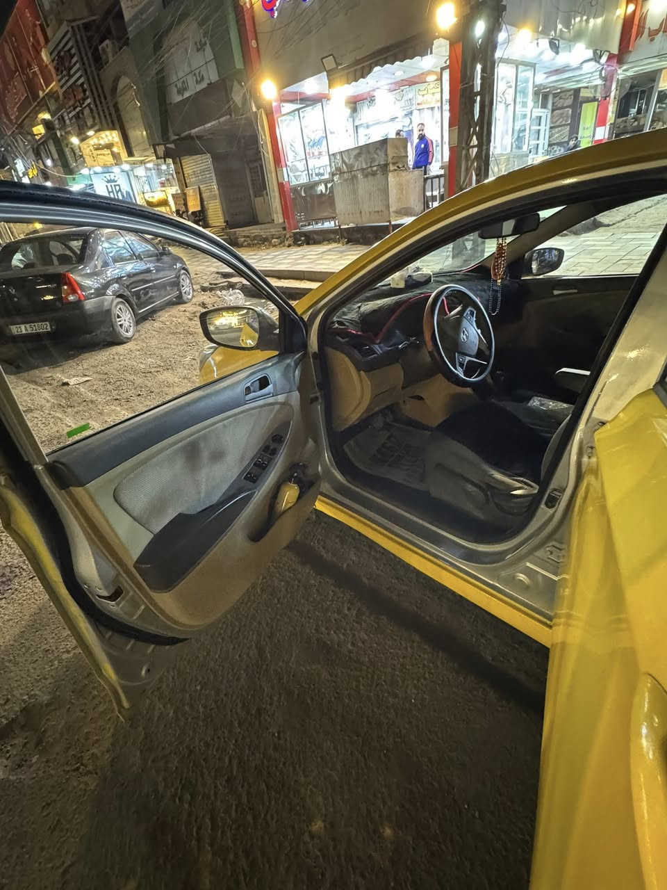 سلام عليك سياره لكسنت موديل 2015 سياره خليجي بيه ضربه ازغيره بلجاملخ الخلفي فقد السياره كله جديد محرك 1600 قطرتين راعيه متوفي ابيع أتكفل سرقه وعشاير السعر 60 رقم ***********
