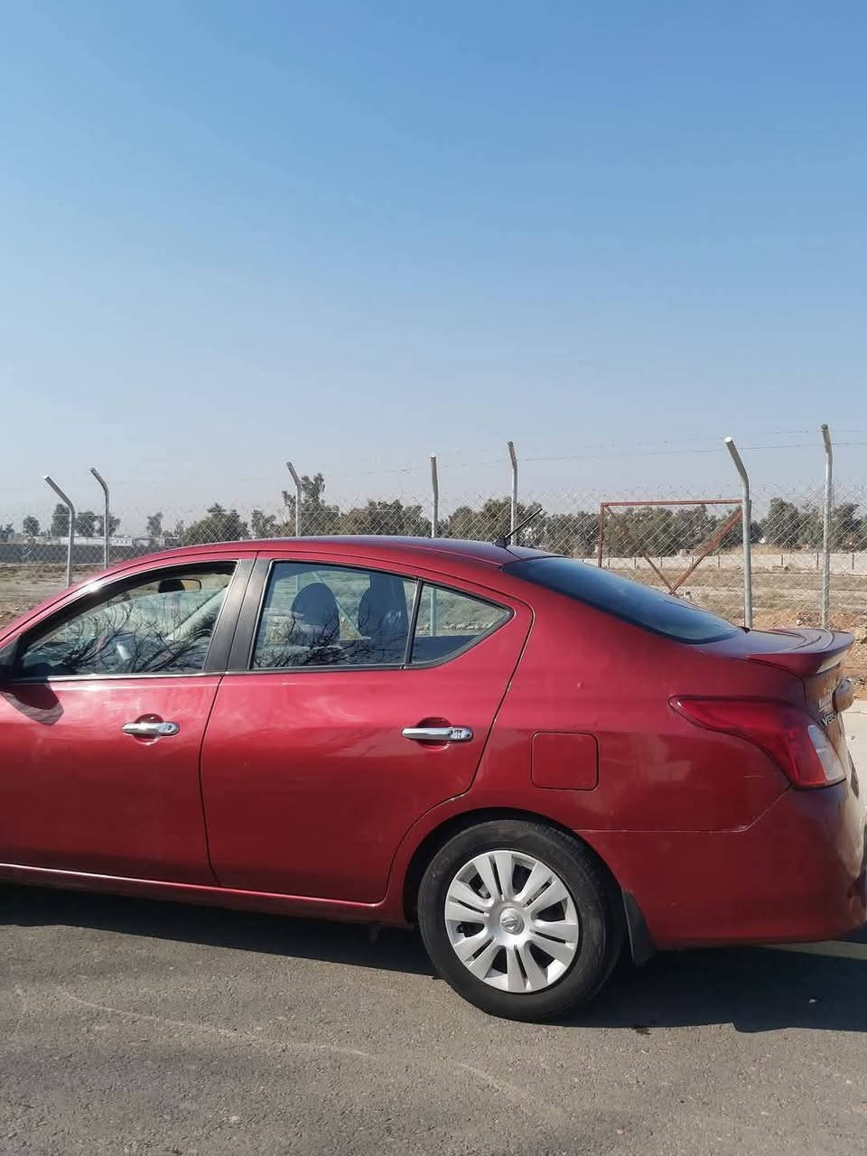 السلام عليكم
فيرسا للبيع  موديل 2019 

فول مواصفات  SV 

تحكمات جهتين 

شاشة  

كامرة 

 اربعة جام كهرب 

رقم نينوى الجديد 

.

إلى أخره...........

محرك كير شرط 

بيهَ كابون ⛽

.

((ضررها خلفي صندوق تبديل و صبغ جاملغ خلفي ضرر أمريكا ))

بيه بارد  جاملغ خلفي 

.

المكان الموصل

.

 السعر 105 وبيه مجال  

الرقم للتواصل 

***********
