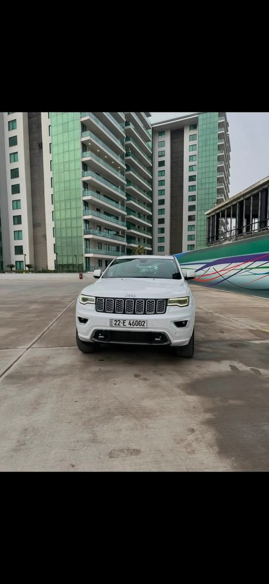 � للبيع | Jeep Grand Cherokee Overland 2018 | وارد خليجي 🇦🇪 | فل مواصفات
بيع او مراوس ب كامري او كورلا فقط 

أوتوماتيك 8 سرعات
✅ ماشية 88 ألف كم فقط
✅ تعليق هوائي (Air Suspension)

المواصفات:
✔️ جلد فاخر
✔️ تبريد وتسخين للمقاعد
✔️ بانوراما
✔️ شاشات
✔️ كاميرا
✔️ حساسات أمامية وخلفية
✔️ ذاكرة مقاعد
✔️ بصمة تشغيل
✔️ وجميع الكماليات

📌 السيارة نظيفة جداً، بيها ربع جامَلِغ صبغ فقط، والباقي كفالة.
📄 رقم بغداد.

💰 السعر: 240 ورقة قابل للتفاوض بالمعقول بعد المعاينة.

📍 العنوان: بغداد / أبو غريب
***********
📞 للاستفسار والمراسلة على الخاص أو الاتصال

