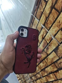 جهاز 11 عادي ذاكره 64 بطاريته فوك 82 يمكن جهاز نضيف ما مفتوح أي عطل ما...