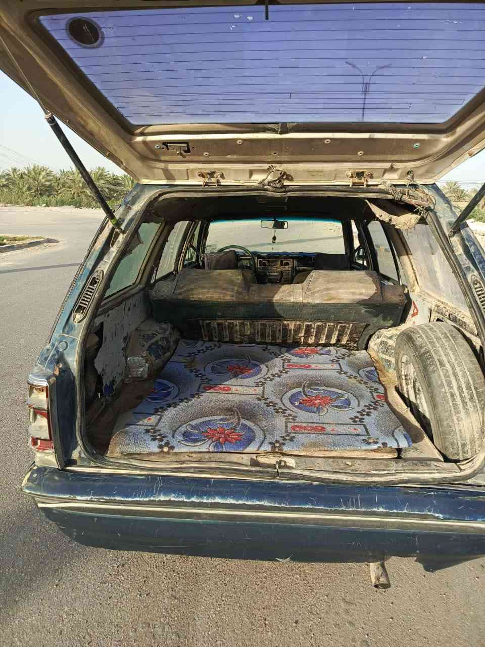 السلام عليكم ،،،
سياره سيدان ستيشن للبيع 
حداديه جديده 
كير محرك نضاف 
رقم نجف ألماني 
مكاني نجف گوفه 
السعر 16ورقه بيهه مجال حك الجيه 
سياره مال شغل عايزه ترتيبات 
***********
