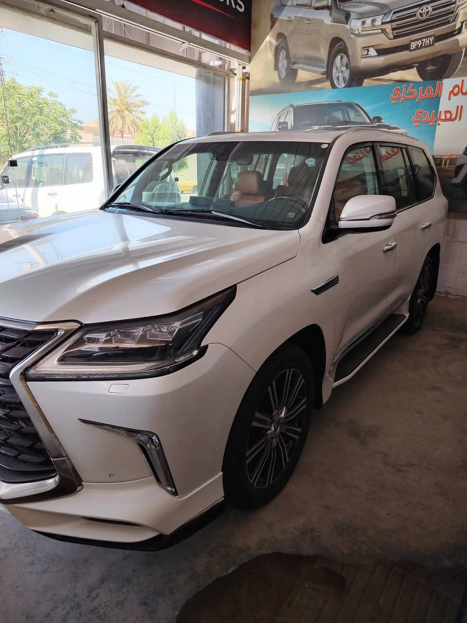 لكزز LX 700
موديل 2017
عداد المسافة : 100،000 كم
كفالة عامة من الضرر
السعر : 68،000 $
للاستفسار
*********** محمود
*********** احمد
