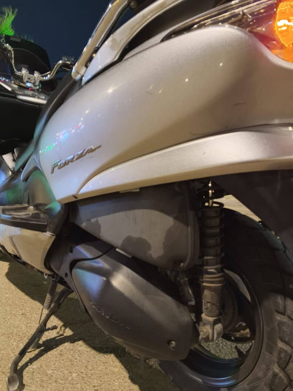 فورزه 0/9 سبعه كير اربع تحويلات الون سلفري اني للعلم اني محوله عميه الدراجه حلوه و نضيفه عليه تجوه مال تي ماكس و صالنصه رياضي العنوان كربلاء حي العامل ***********
