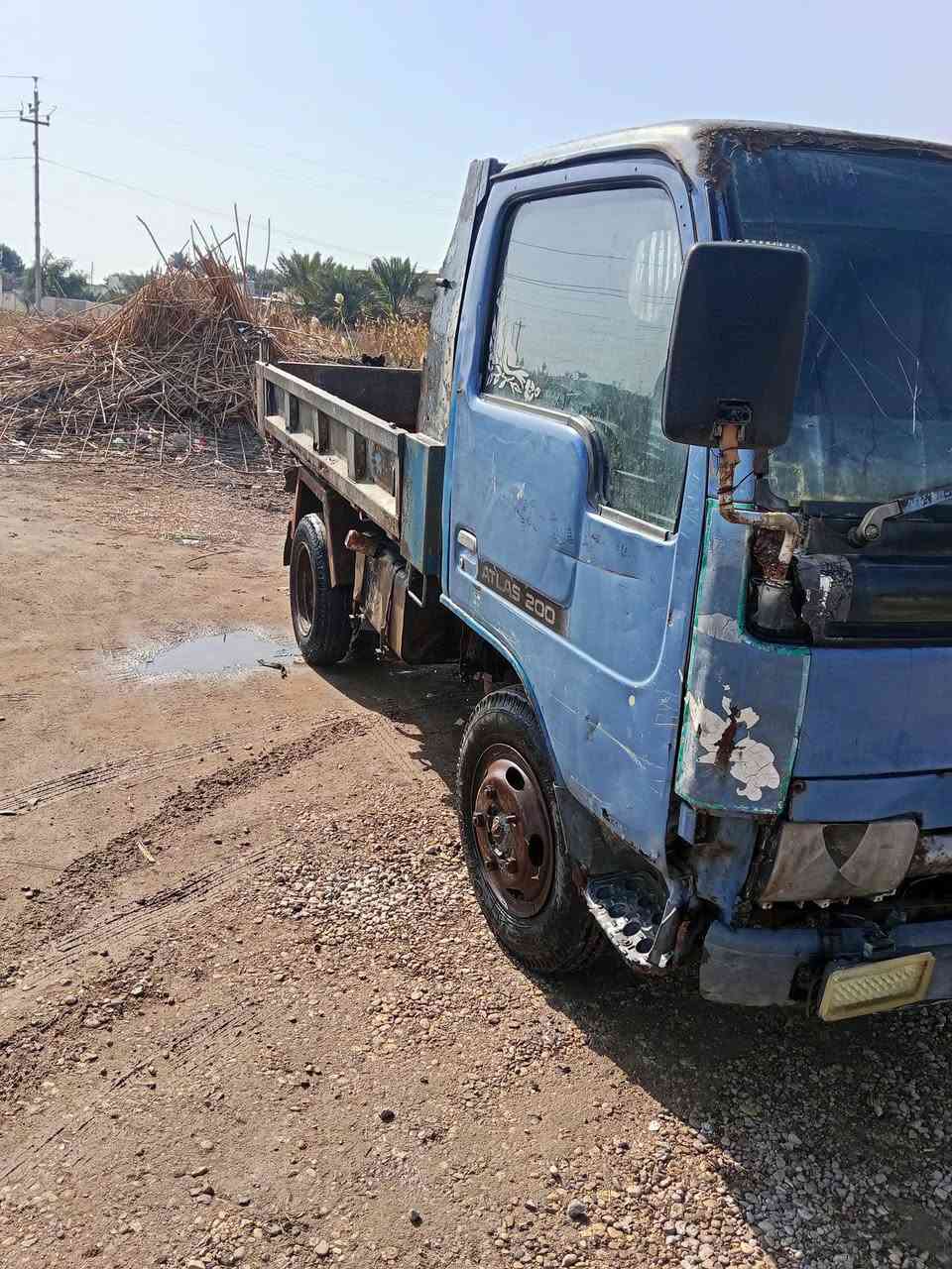 السلام عليكم كانتر نيسان موديل 93 مكينه 33 يعني 108مكفول شاصي كله مكفول عام كير مكينه وشاصي مكفول رقم رقم ذي قار تخم تاير المكان الناصريه قضاء الرفاعي السعر 50 وبيها مجال للشراي/*********** سياره فحل
