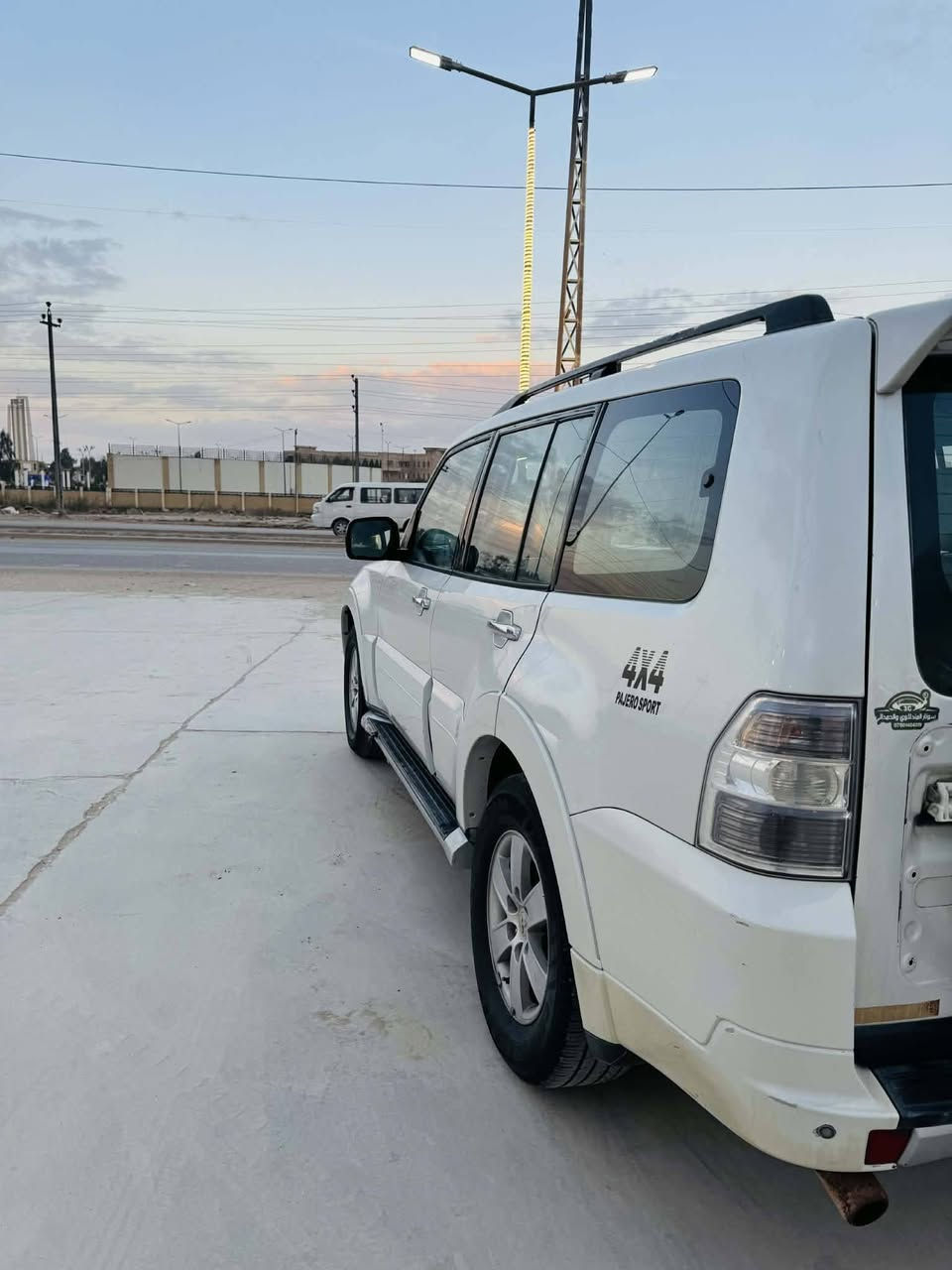 السلام عليكم 
باجيرو 2008 خليجيه للبيع او مراوس حسب الرغبه ماشيه 245الف كفاله عامه السياره شرط السونار سنويه بأسمي ل2030 تحويل ثاني يومم

المواصفات👇🏼

1-شاشه اندرويد

2-كامره

3-منضومة غاز جديده انسى الصرف

4-تخم تاير جديد 

5-لايت زنون 

6-كشنات جلد بيجي

7- دفع رباعي 4×4

8-فتحة سقف

9-تحكم ستيرن 

10-كشنات كهرباء 

11-تبريد 3 قطع ثلج❄️

السياره بيها نواقص بسيطه جداً 
السعر122 وبيها مجال رجائاً المو شراي لايكسر بحلال العالم 
للأستفسار ***********
مكان السياره النجف الأشرف
