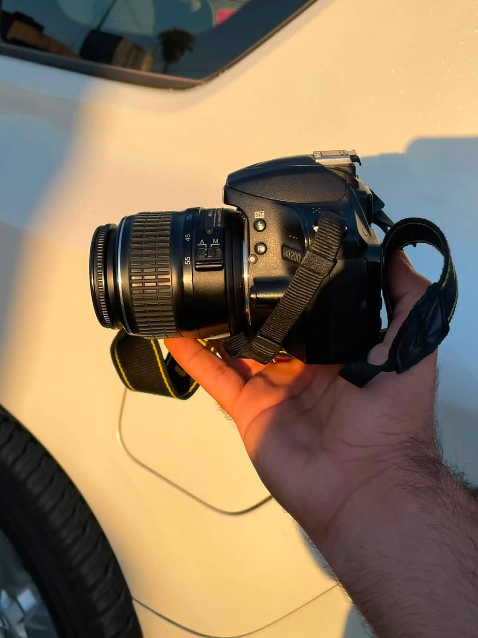 للبيع نيكون. 3200  D
NIKON 3200 

الملحقات 
شاحنه
بطاريات عدد 2
حزام كتف 
عدسه 55.18 VR اوتو فوكس 

الكامرا نظافة عالية استخدام شخصي 

المكان بغداد. للاستفسار اكثر سعرر خاص او الاتصال ***********
