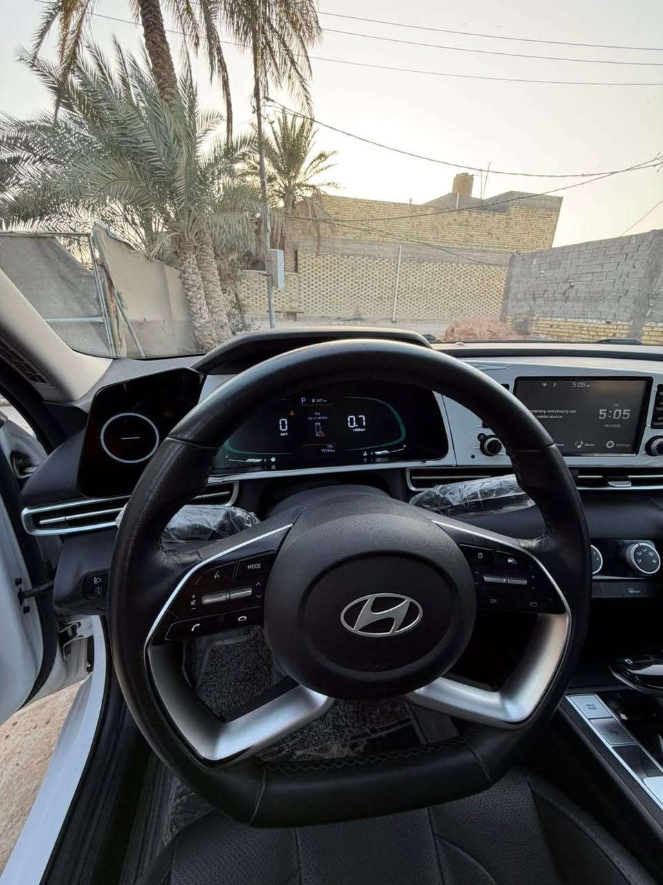 السلام عليكم للبيع النترا ٢٠٢٤ تجميع الصين 
رقم دولي باسم شركه تحويل وكاله مضمونات 
ماشيه ٧٥ الف حقيقي
فول مواصفات فتحه بصمه تحكمات لايت زنون 
سايدبريك بصمه كشن حلد حضن 
فول للاخير جاهزه من كلشي بيها بارد بلجنطه كد جف الايد 
وبيها شخط ناعم بلباب الوره الصدر 
والباقي كفاله جاهزه مال جناي استخدام شخصي 
مكلف بلنشر الشراي ينتصل بدون ميراسل 
مكاني نجف كوفه سعر ١٣٧ وبيها مجال حك الجيه 
***********
مرتضى النجف, العراق
