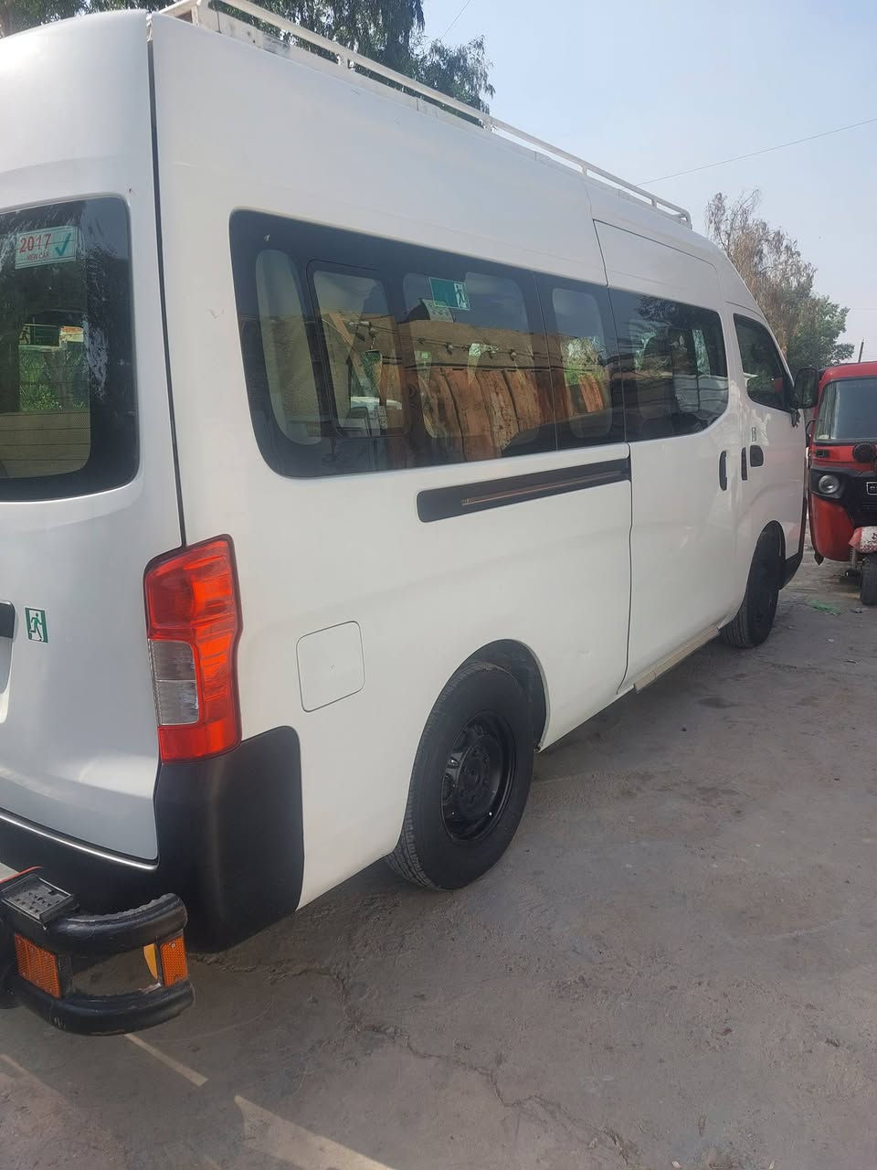 السلام عليكم نيسان 2017 للبيع بيه صبغ السعر 215 وبيه التصال ***********
