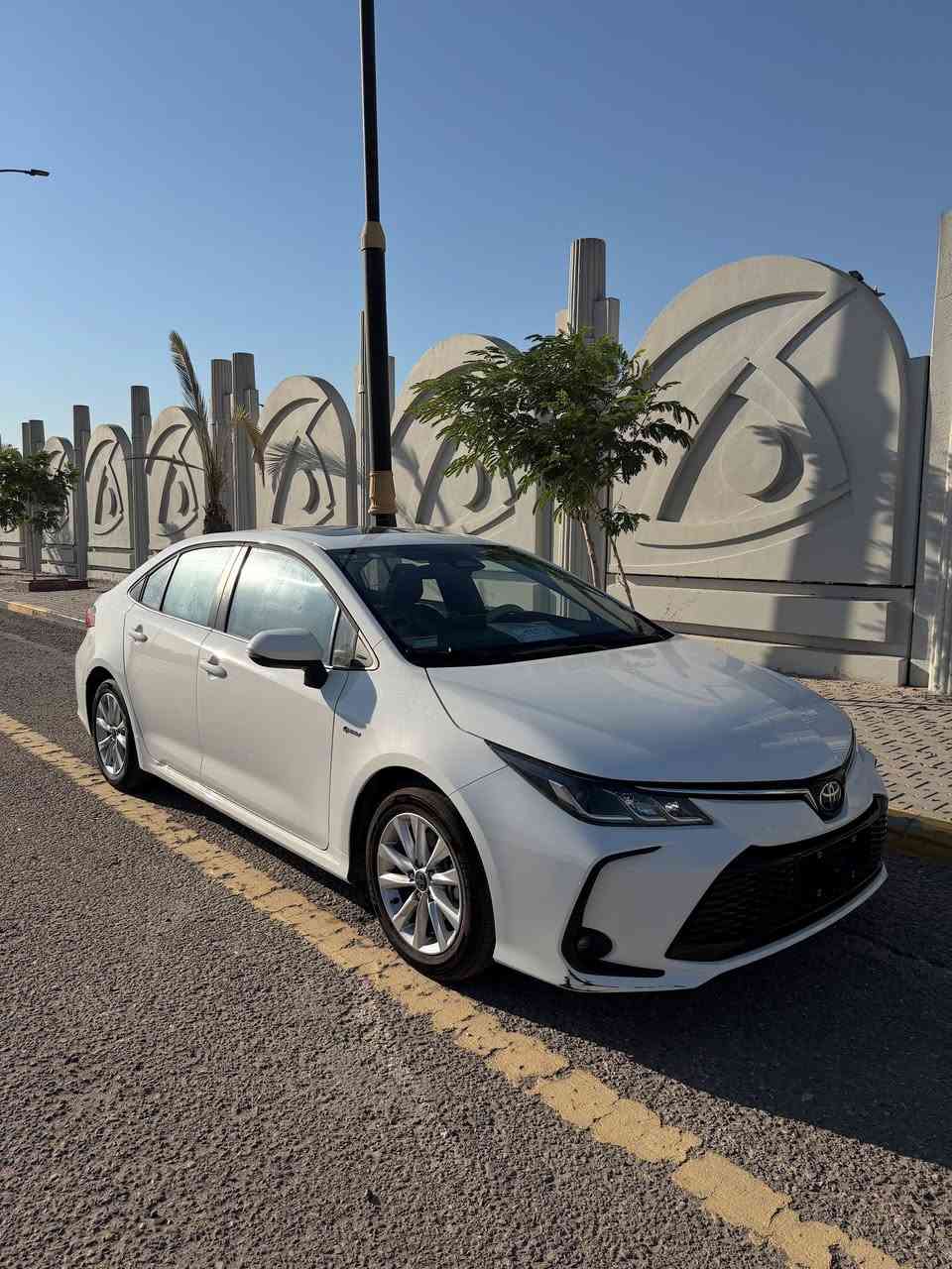 تويوتا كورلا 2025 هايبرد زيرو ماشية الف كيلو فقط بدون رقم بغداد الجديد تحويل مباشر السيارة فول مواصفات 1/1 كرسي عادي و داخل لون اسود جلد اصلي وفتحة السيارة مكفولة كفالة وابيع شرط السونار سيارة جديدة شرط زيرو السعر 152 ورقة و بيه مجال حك الجية ومكاني بصرة.

للتواصل 
***********
