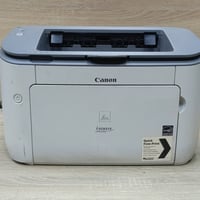 طابعة كانون موديل lbp6200d اسود وابيض فقط ليزرية مستعمل بحالة ممتازة س...