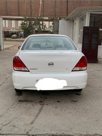 سني2010 بغداد بااسمي  مكفوله عدا الدعاميه مصبوغه  ماشيه 130 الف  جديده...