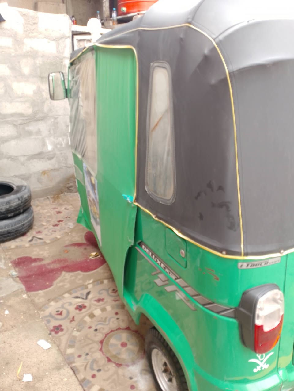 تكتك لبيع موديل 22داخله ب 23 مكفوله بدي ومحرك ام البصمه السعر 8 مليون العنوان البصرة  رقم الهاتف ***********
